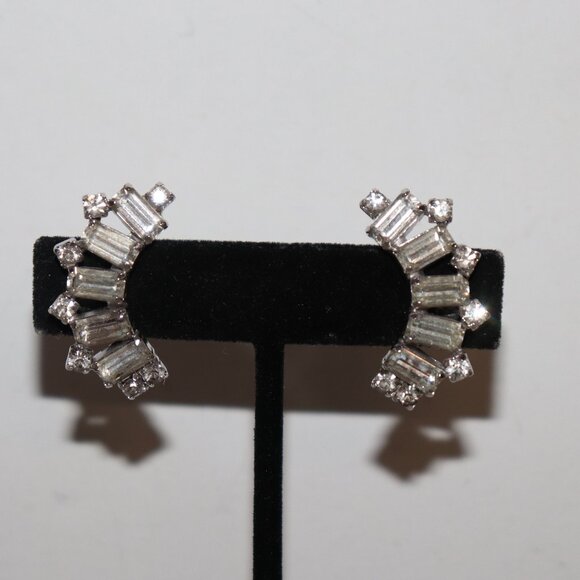 Stunning sparkling rhinestone and silver Vintage screw-back earrings - Picture 1 of 5